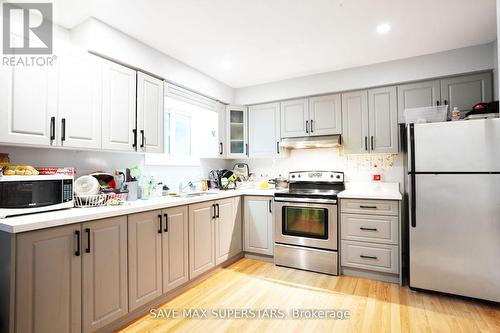 96 Wellington Street E, Barrie, ON - Indoor Photo Showing Kitchen With Stainless Steel Kitchen