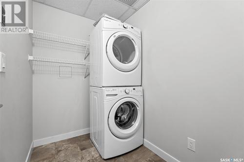 211 1025 Moss Avenue, Saskatoon, SK - Indoor Photo Showing Laundry Room