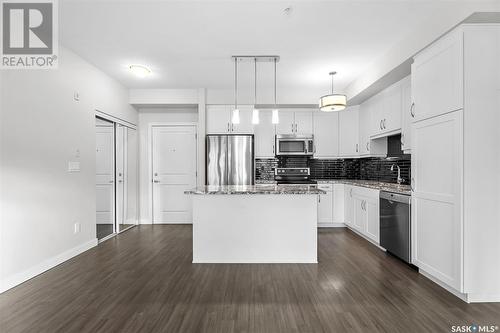 211 1025 Moss Avenue, Saskatoon, SK - Indoor Photo Showing Kitchen With Stainless Steel Kitchen With Upgraded Kitchen