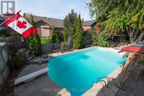 5 Oldham Crescent, Brampton, ON - Outdoor With In Ground Pool