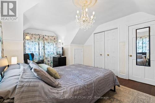 174 Louth Street, St. Catharines, ON - Indoor Photo Showing Bedroom