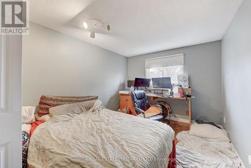 212 Killarney Grove, London, ON - Indoor Photo Showing Bedroom