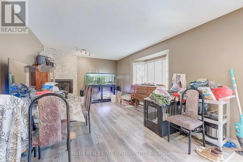 212 Killarney Grove, London, ON - Indoor With Fireplace