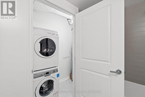 1705 - 195 Besserer Street, Ottawa, ON - Indoor Photo Showing Laundry Room