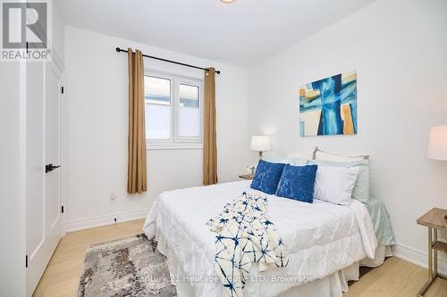 4242 Village Creek Drive, Fort Erie (328 - Stevensville), ON - Indoor Photo Showing Bedroom