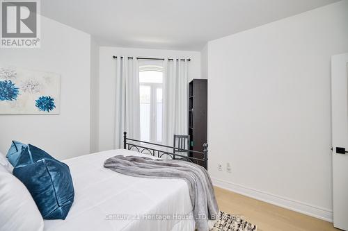 4242 Village Creek Drive, Fort Erie (328 - Stevensville), ON - Indoor Photo Showing Bedroom