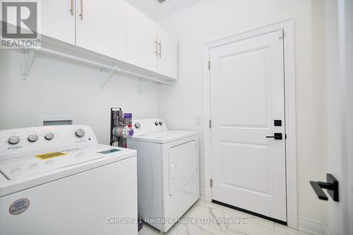 4242 Village Creek Drive, Fort Erie (328 - Stevensville), ON - Indoor Photo Showing Laundry Room