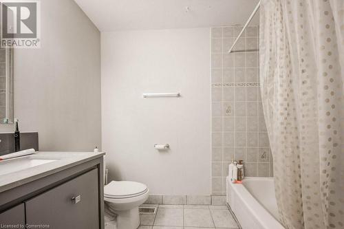 62 Dorset Street, Waterloo, ON - Indoor Photo Showing Bathroom