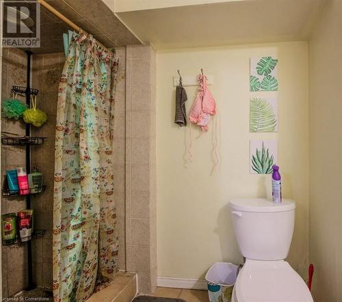 62 Dorset Street, Waterloo, ON - Indoor Photo Showing Bathroom