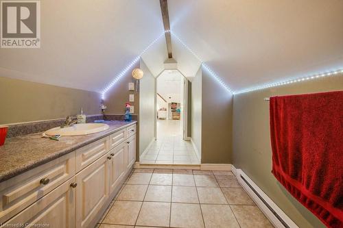 62 Dorset Street, Waterloo, ON - Indoor Photo Showing Bathroom