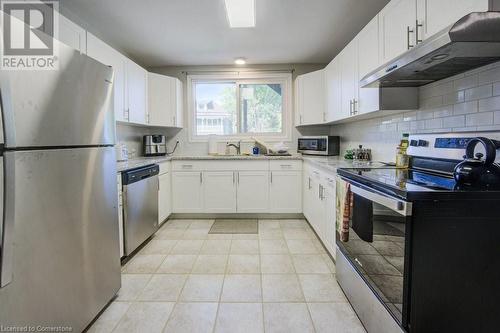 62 Dorset Street, Waterloo, ON - Indoor Photo Showing Kitchen