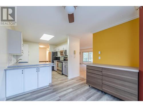 8907 Pineo Court Unit# 70, Summerland, BC - Indoor Photo Showing Kitchen