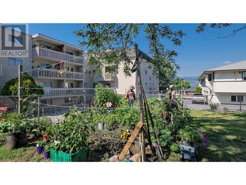 701 Ross Avenue, Penticton, BC - Outdoor