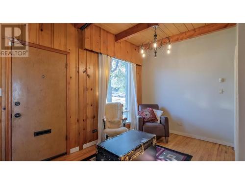 701 Ross Avenue, Penticton, BC - Indoor