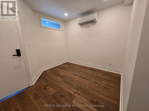 Main - 321 Woodbine Avenue, Toronto, ON - Indoor Photo Showing Other Room