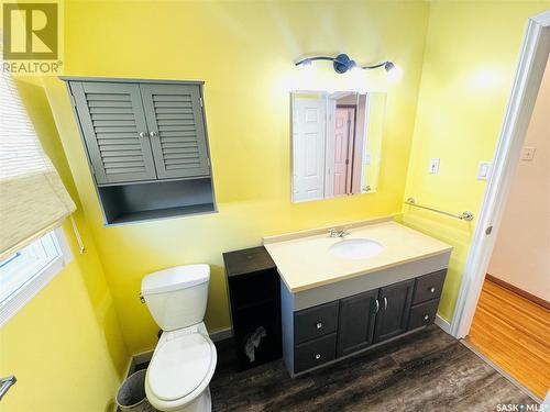 2322 Mackay Street, Regina, SK - Indoor Photo Showing Bathroom