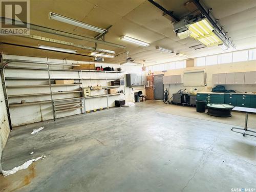 2322 Mackay Street, Regina, SK - Indoor Photo Showing Garage