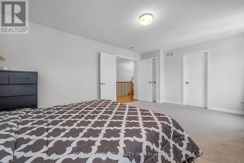 730 Perseus Avenue, Ottawa, ON - Indoor Photo Showing Bedroom