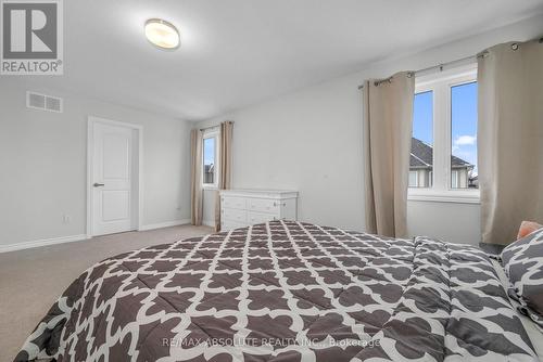 730 Perseus Avenue, Ottawa, ON - Indoor Photo Showing Bedroom