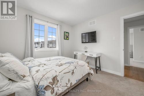 730 Perseus Avenue, Ottawa, ON - Indoor Photo Showing Bedroom