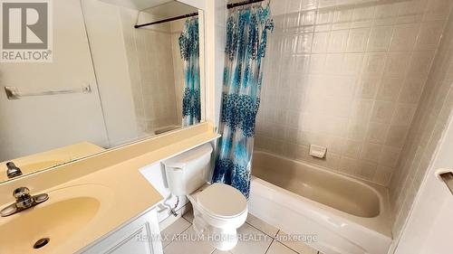 2511 - 35 Finch Avenue E, Toronto, ON - Indoor Photo Showing Bathroom