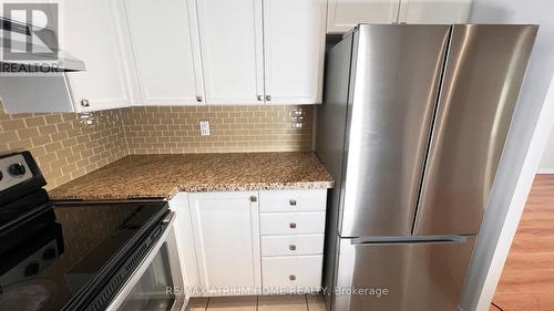 2511 - 35 Finch Avenue E, Toronto, ON - Indoor Photo Showing Kitchen