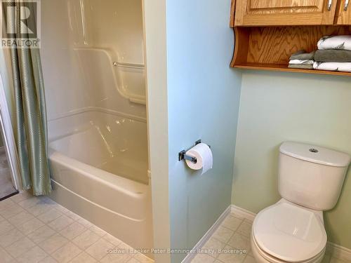 206 - 203 Mcnab Street, Brockton, ON - Indoor Photo Showing Bathroom