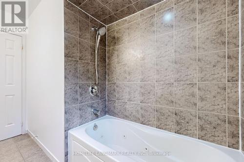 19 Myrna Lane, Toronto, ON - Indoor Photo Showing Bathroom