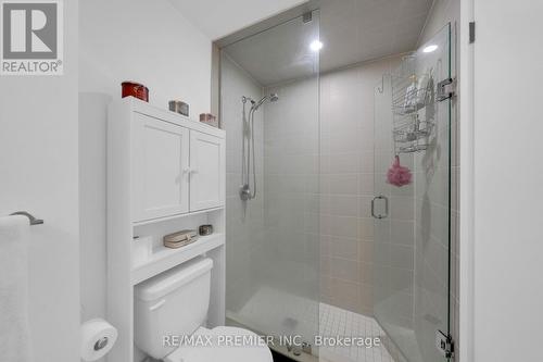 404 - 4 Spice Way, Barrie, ON - Indoor Photo Showing Bathroom