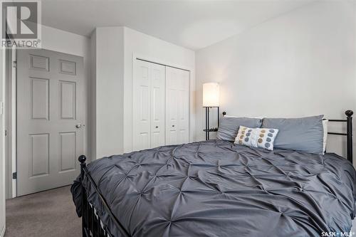 100 203 Herold Terrace, Saskatoon, SK - Indoor Photo Showing Bedroom