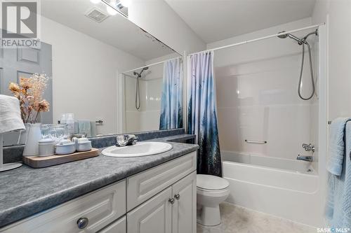 100 203 Herold Terrace, Saskatoon, SK - Indoor Photo Showing Bathroom