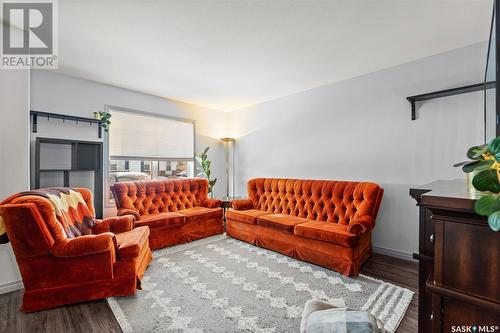 100 203 Herold Terrace, Saskatoon, SK - Indoor Photo Showing Living Room