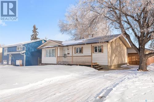 1386 Manitou Crescent, Moose Jaw, SK - Outdoor With Deck Patio Veranda