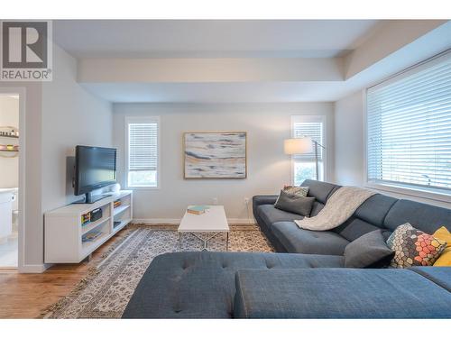 223 Conklin Avenue Unit# 101, Penticton, BC - Indoor Photo Showing Living Room