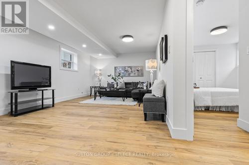 883 Westbury Place, London, ON - Indoor