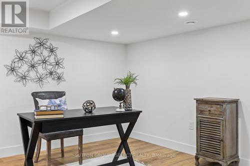 883 Westbury Place, London, ON - Indoor Photo Showing Other Room