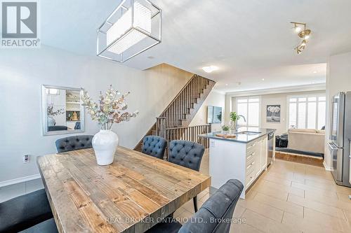 369 Ladycroft Terrace, Mississauga, ON - Indoor Photo Showing Dining Room