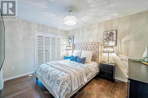 369 Ladycroft Terrace, Mississauga, ON - Indoor Photo Showing Bedroom