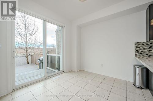 8 - 2019 Trawden Way, Oakville, ON -  Photo Showing Other Room