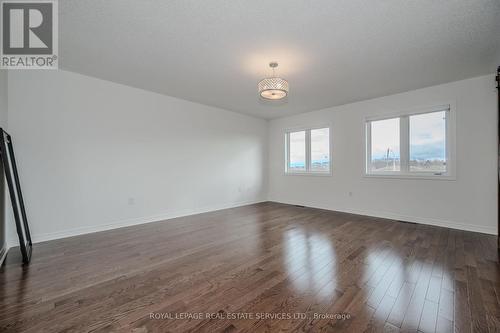 8 - 2019 Trawden Way, Oakville, ON - Indoor Photo Showing Other Room