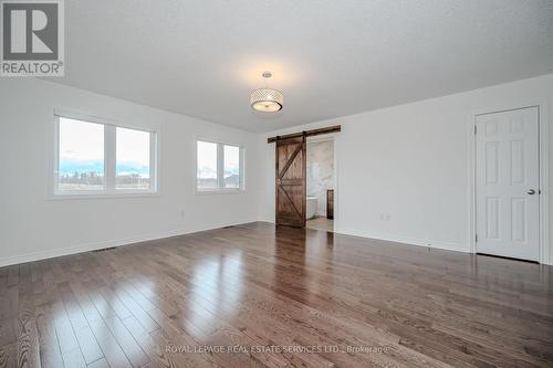 8 - 2019 Trawden Way, Oakville, ON - Indoor Photo Showing Other Room