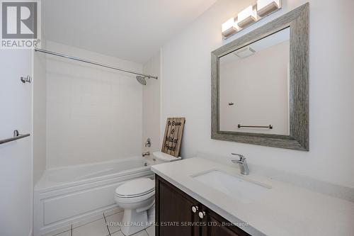 8 - 2019 Trawden Way, Oakville, ON - Indoor Photo Showing Bathroom