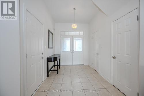 8 - 2019 Trawden Way, Oakville, ON - Indoor Photo Showing Other Room