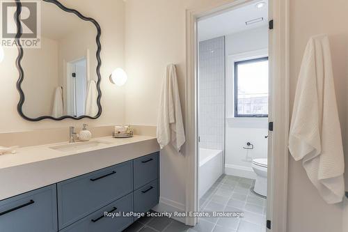 604 Ridelle Avenue, Toronto, ON - Indoor Photo Showing Bathroom