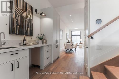 604 Ridelle Avenue, Toronto, ON - Indoor