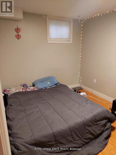 Bsmt - 7 Outlook Avenue, Brampton, ON - Indoor Photo Showing Bedroom