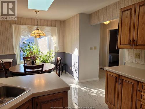 9770 Menard, Windsor, ON - Indoor Photo Showing Kitchen