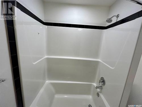 887 Mcfaull Rise, Saskatoon, SK - Indoor Photo Showing Bathroom