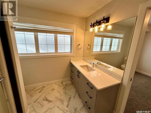 887 Mcfaull Rise, Saskatoon, SK - Indoor Photo Showing Bathroom