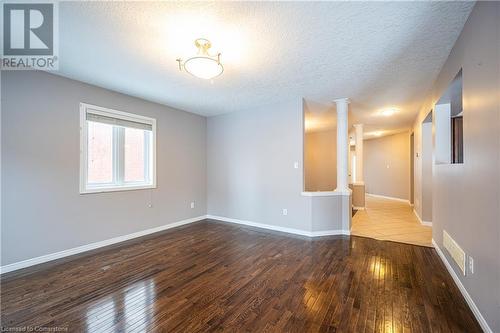 118 Udvari Crescent, Kitchener, ON - Indoor Photo Showing Other Room